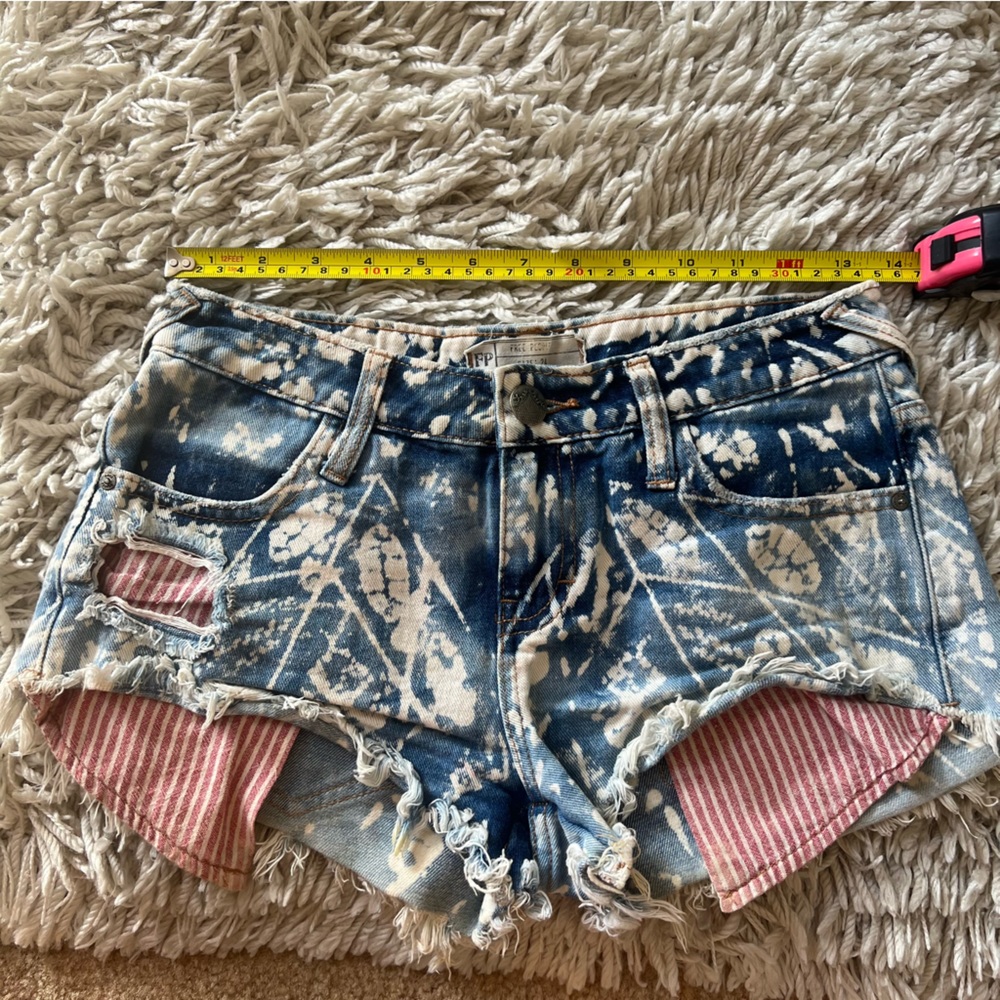 Free people denim shorts size 24